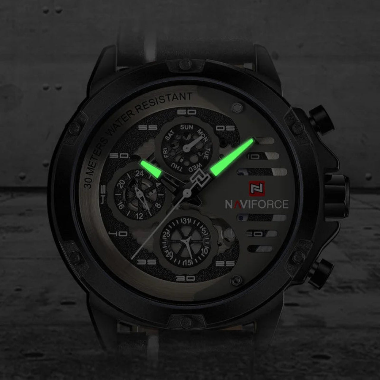 Relógio Masculino Naviforce NF9110 Quartzo Couro Legítimo Militar