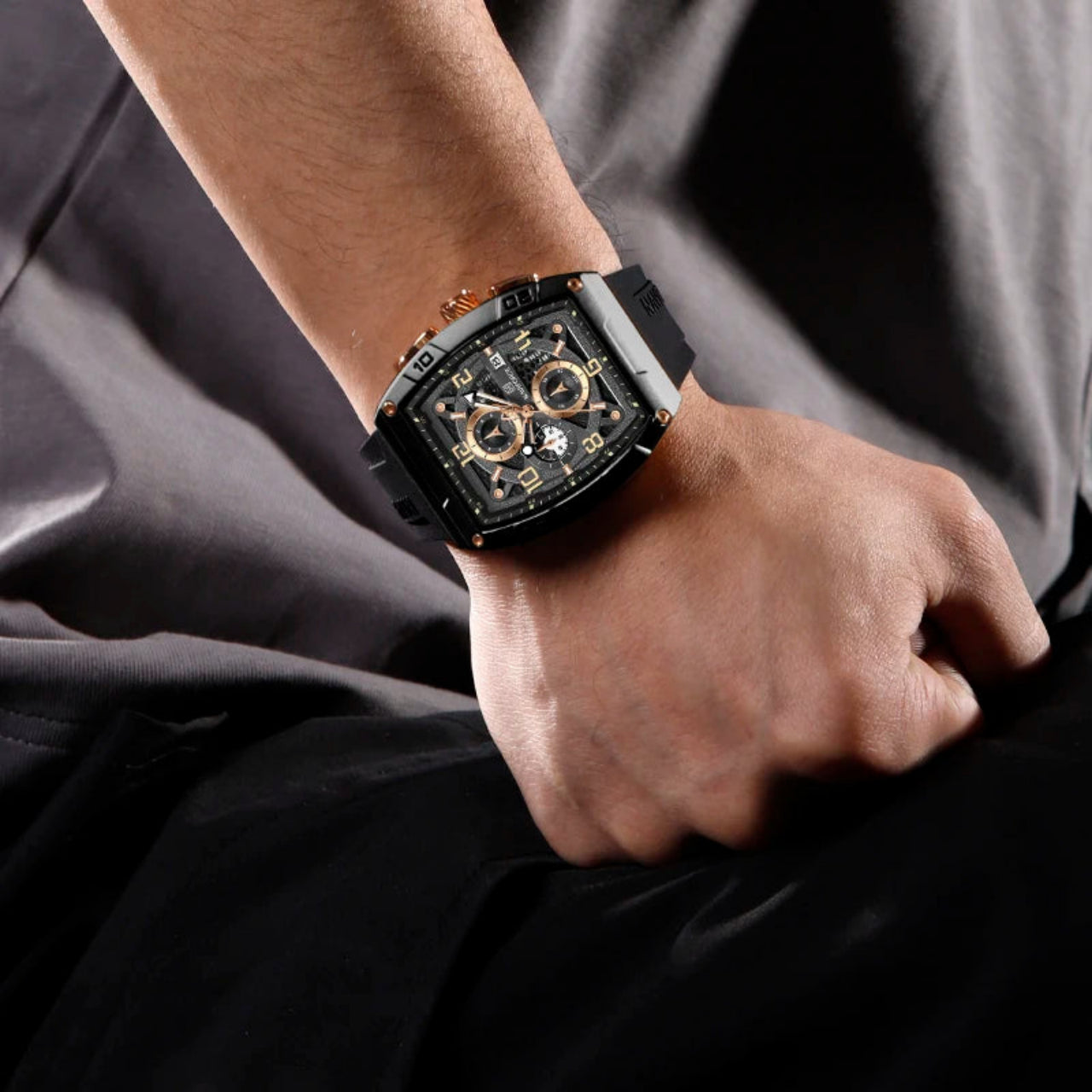 Relógio Masculino NAVIFORCE Estilo Militar e Funcionalidade